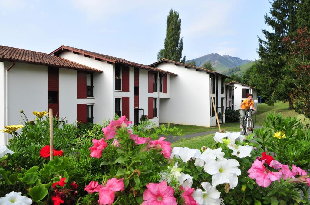 VVF Villages   Les Crêtes Basques   Saint-Étienne-de-Baïgorry Saint-Etienne-de-Baigorry Exterior foto